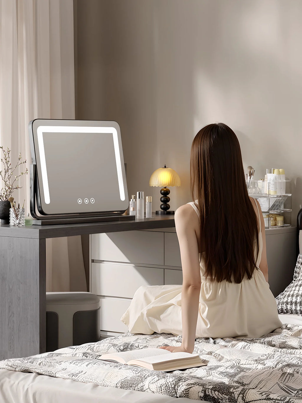 Large LED Tabletop Vanity Mirror | Rotating Smart Makeup Mirror LED Vanity Mirror QXL