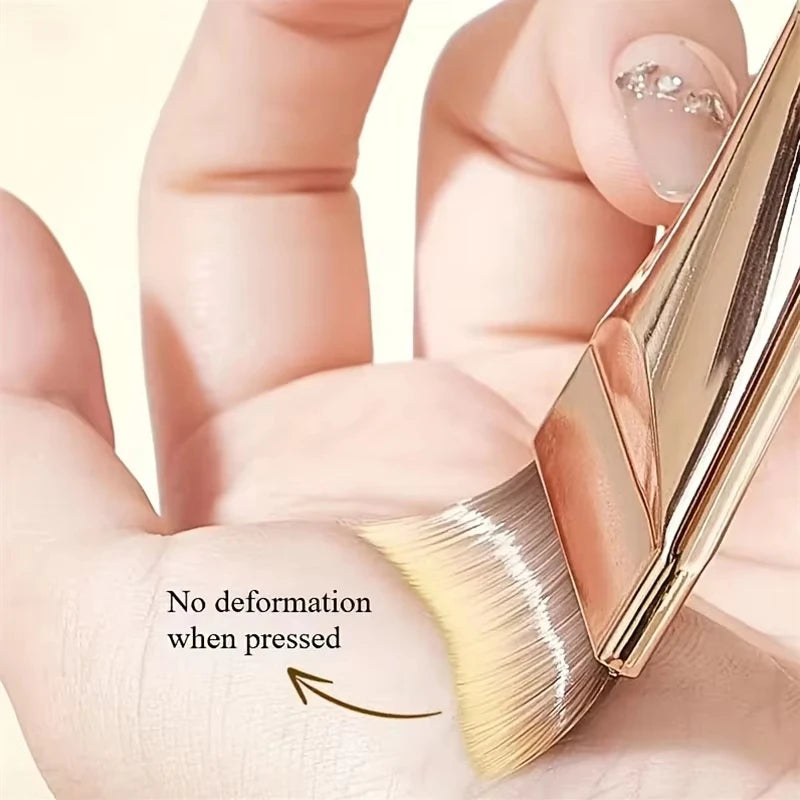 Curved Fishtail Foundation Brush | Angled Blending Tool Foundation Makeup Brush QXL