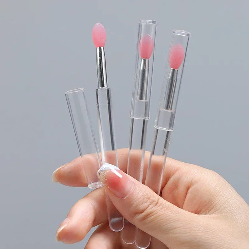 Silicone Lip & Eyeshadow Brush with Dustproof Cover Silicone Lip Brush QXL