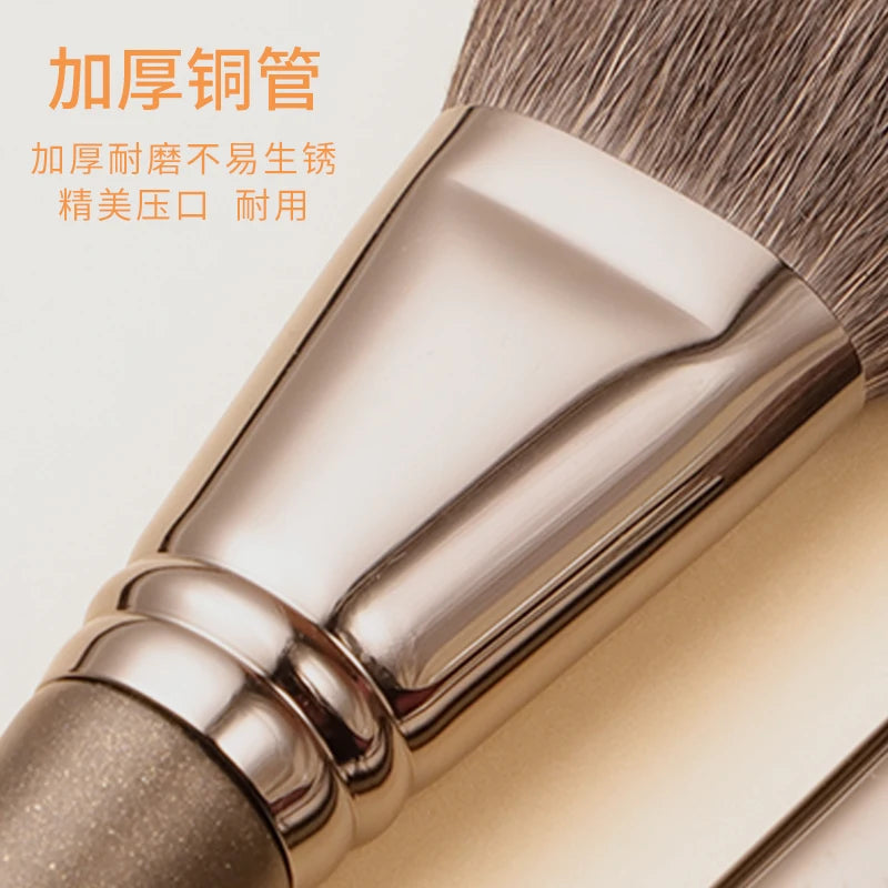 CHICHODO Goat Hair Eyeshadow Brush | Tapered Dome Precision Eyeshadow Brush QXL