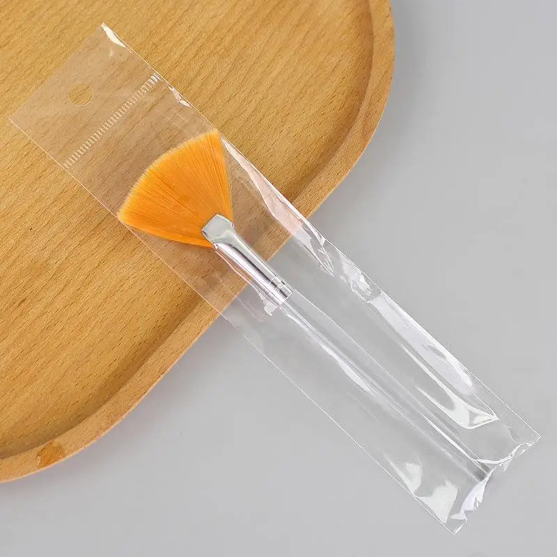 Fan-Shaped Facial Mask Brush | Soft Nylon Applicator Facial Mask Brush QXL E