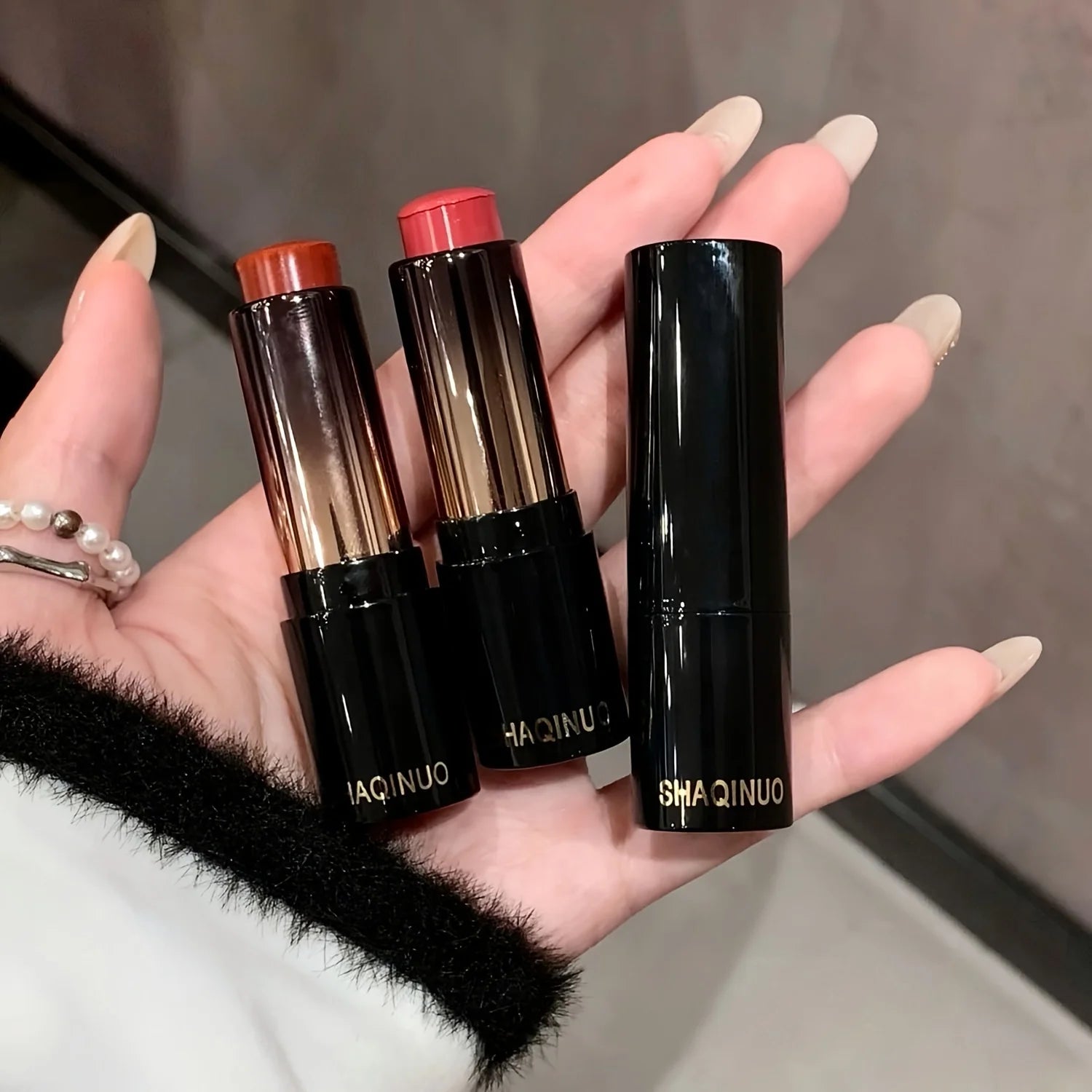 Shiny Hydrating Lipstick | Long-Lasting & Lightweight Coverage Hydrating Lipstick QXL