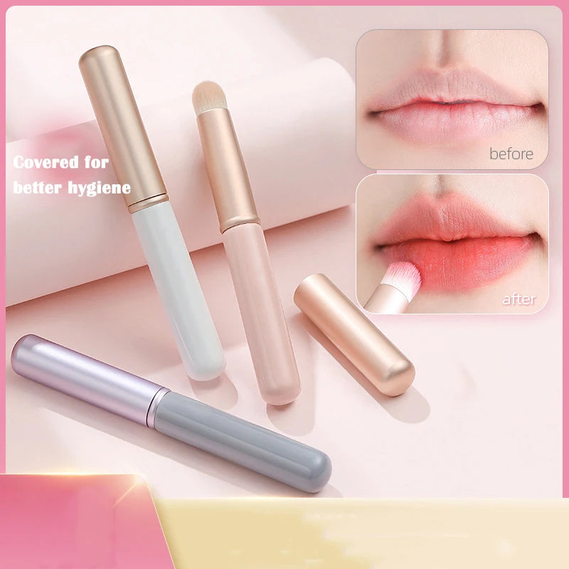 Mini Portable Lip & Concealer Brush with Cap | Multi-Use Lip Concealer Brush QXL