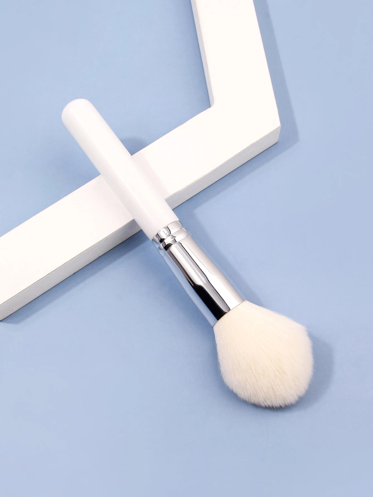 KOSSHOW Makeup Brush | Powder, Blush & Highlight – Wood Handle Face Makeup Brush QXL