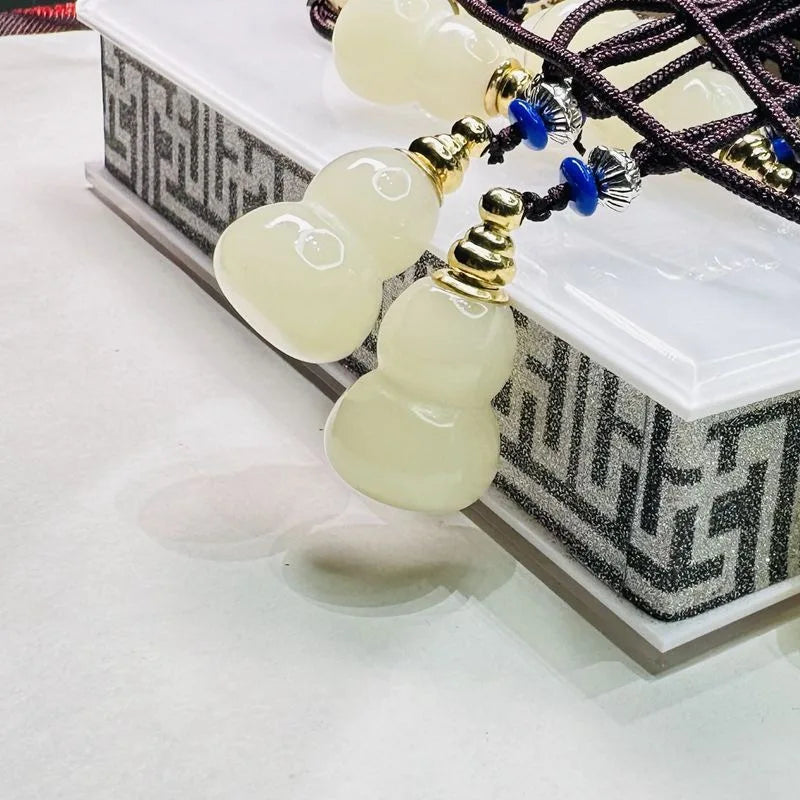 Jade Gourd Pendant Necklace | Refillable Essential Oil Vial Essential Oil Necklace QXL