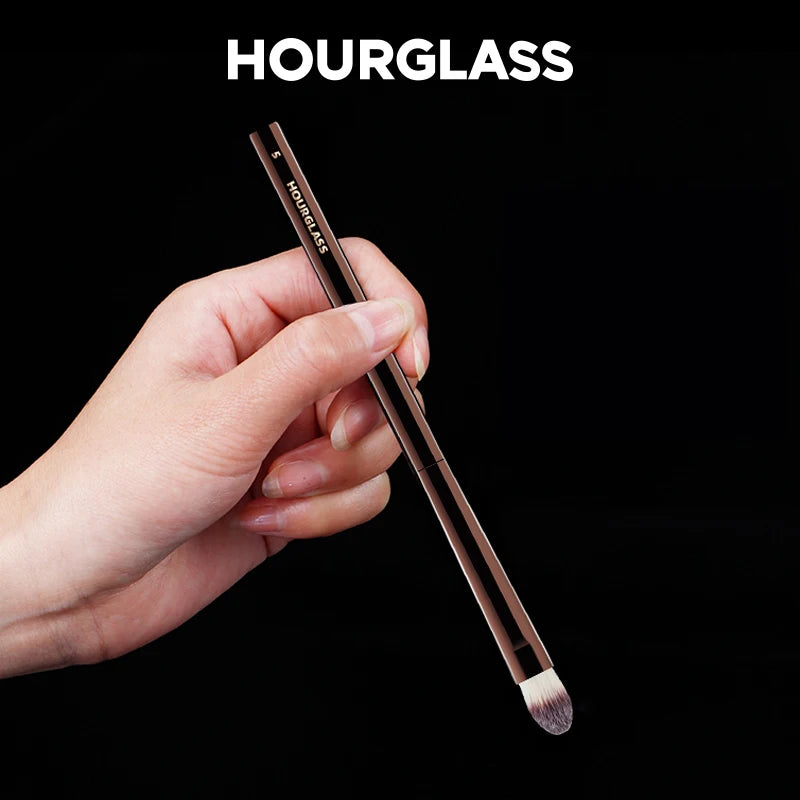 Hourglass No.5 Small Concealer Brush | Soft Fiber Face Brush Concealer Makeup Brush QXL
