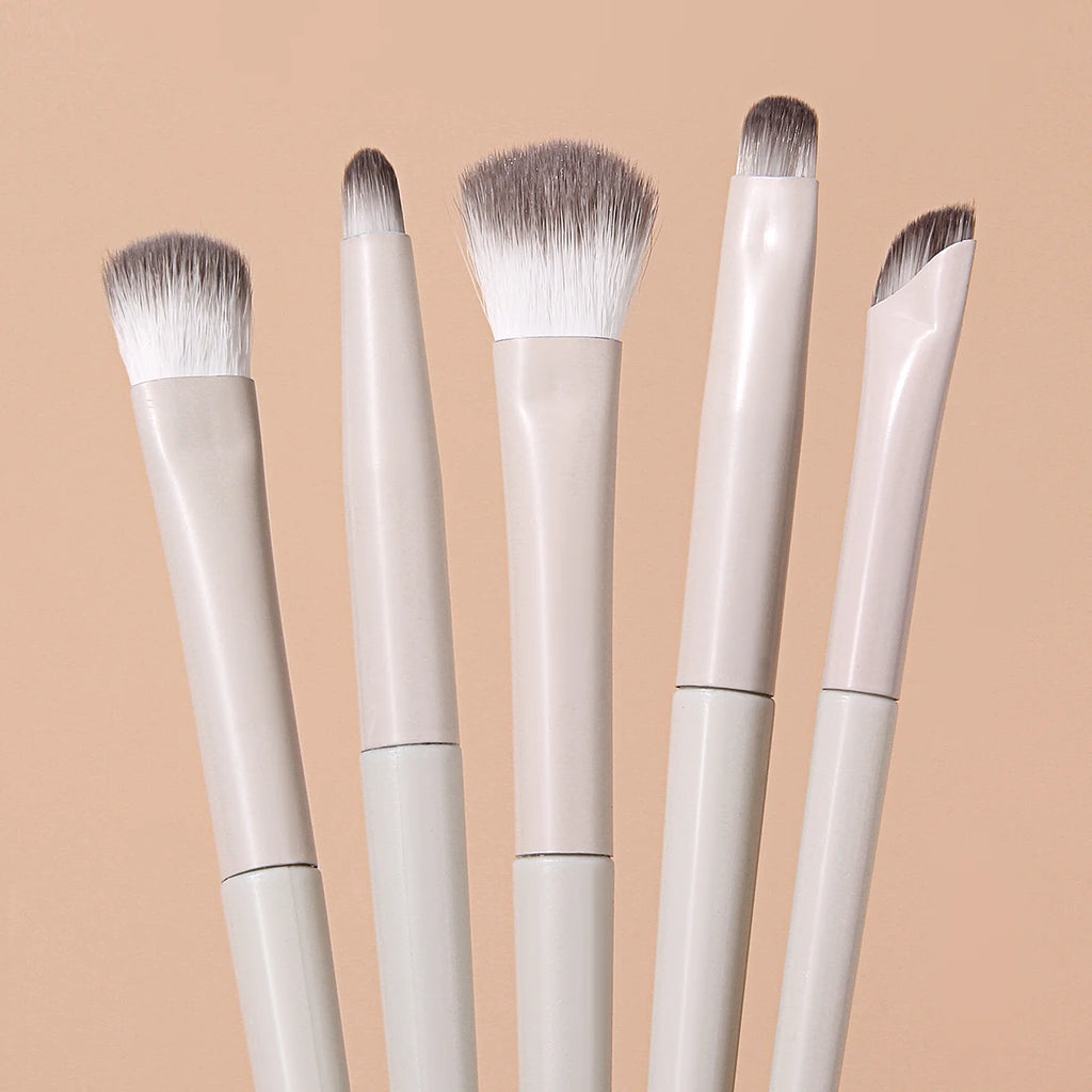 KOSSHOW 7-Pc Eye Makeup Brush Set with Sponges Eye Makeup Brush Set QXL