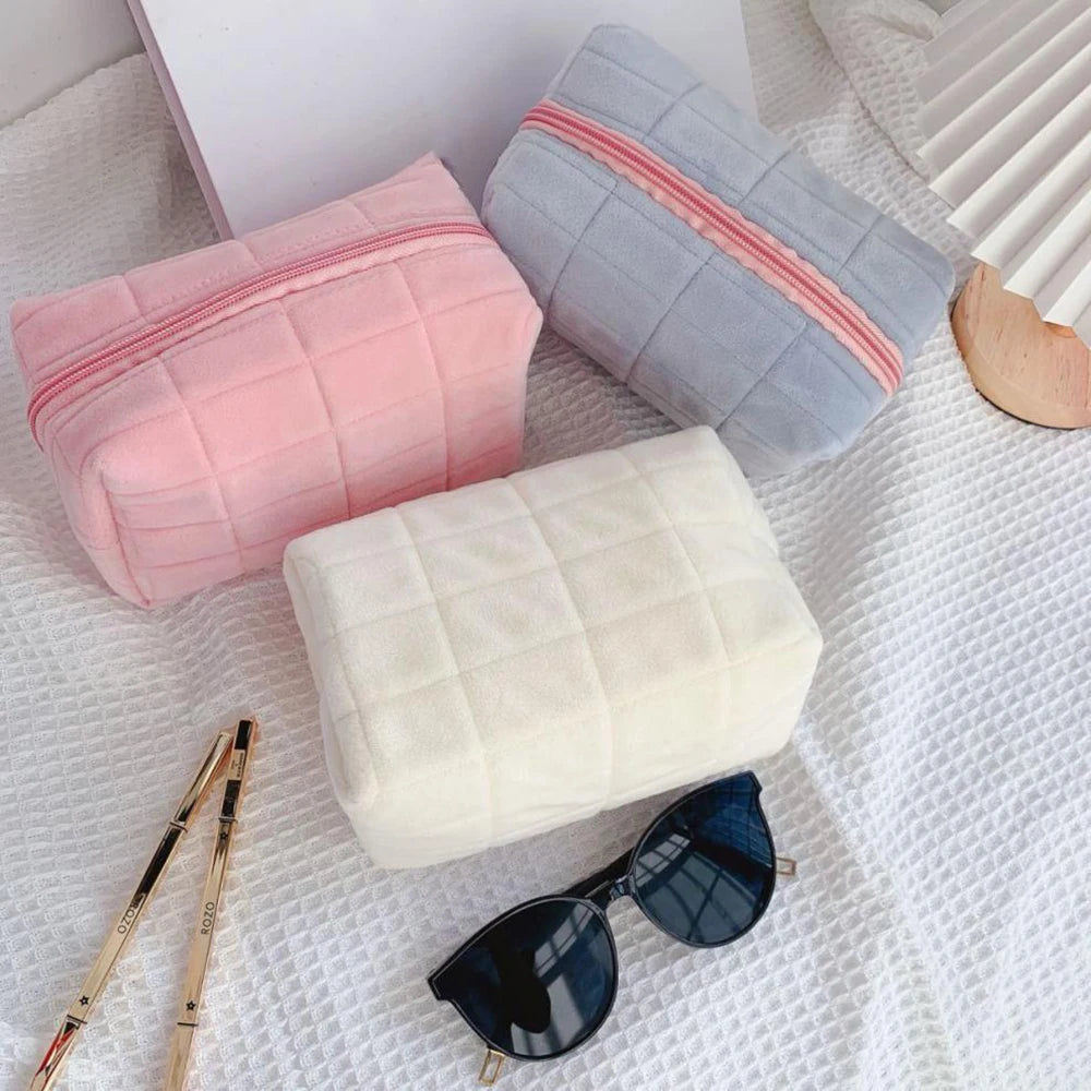 Cute Plush Velvet Cosmetic Bag | Barrel Travel Makeup Pouch Travel Cosmetic Bag QXL