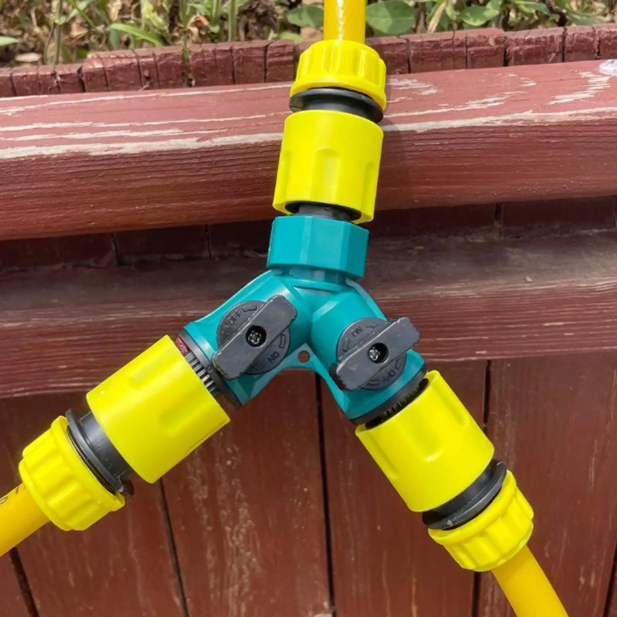 2/3-Way Garden Hose Splitter with Shut-Off Valve Garden Hose Splitter QXL