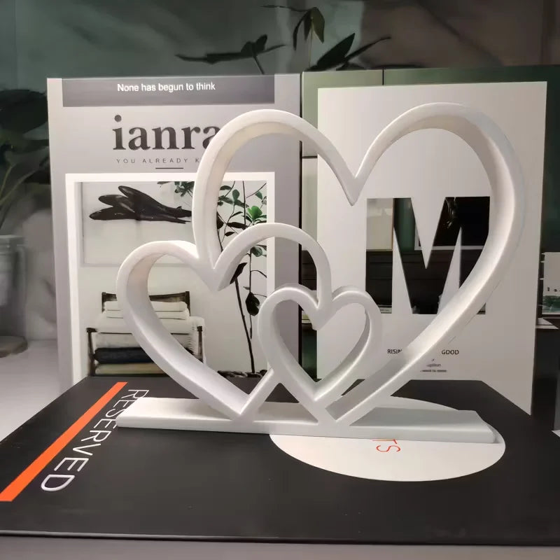 Black & White Heart Statue | Desk & Bookshelf Decor Gift Decorative Figurine QXL WHITE