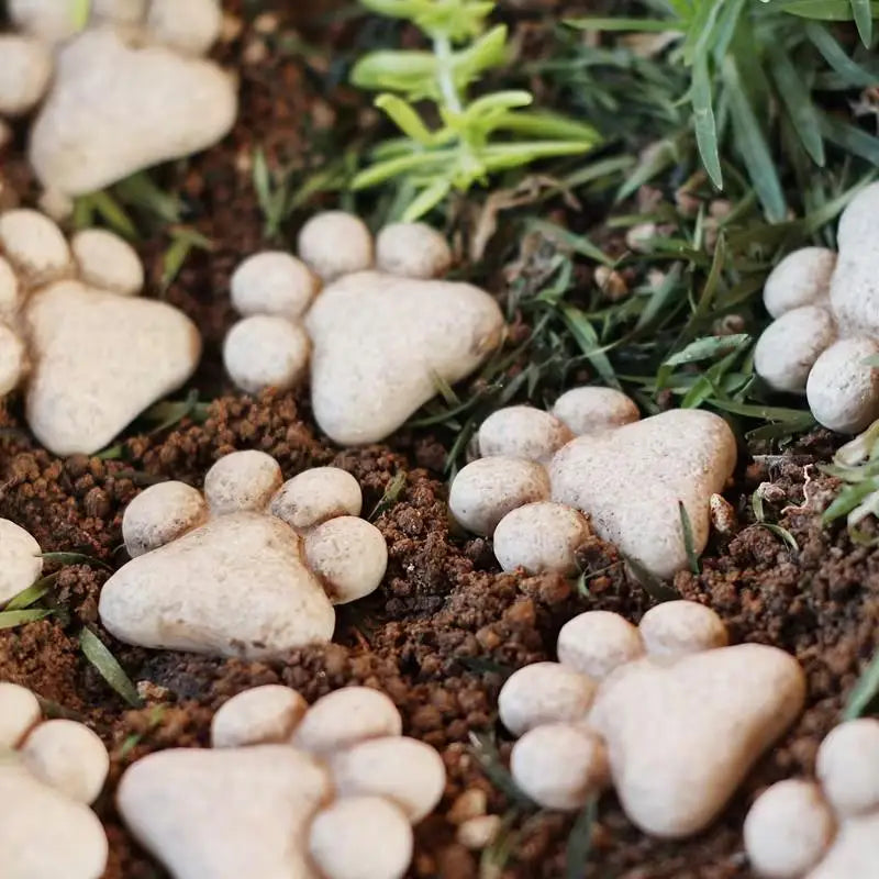Cat Paw Stepping Stones | Resin Garden Decor 2 or 12 Pack Garden Stepping Stones QXL