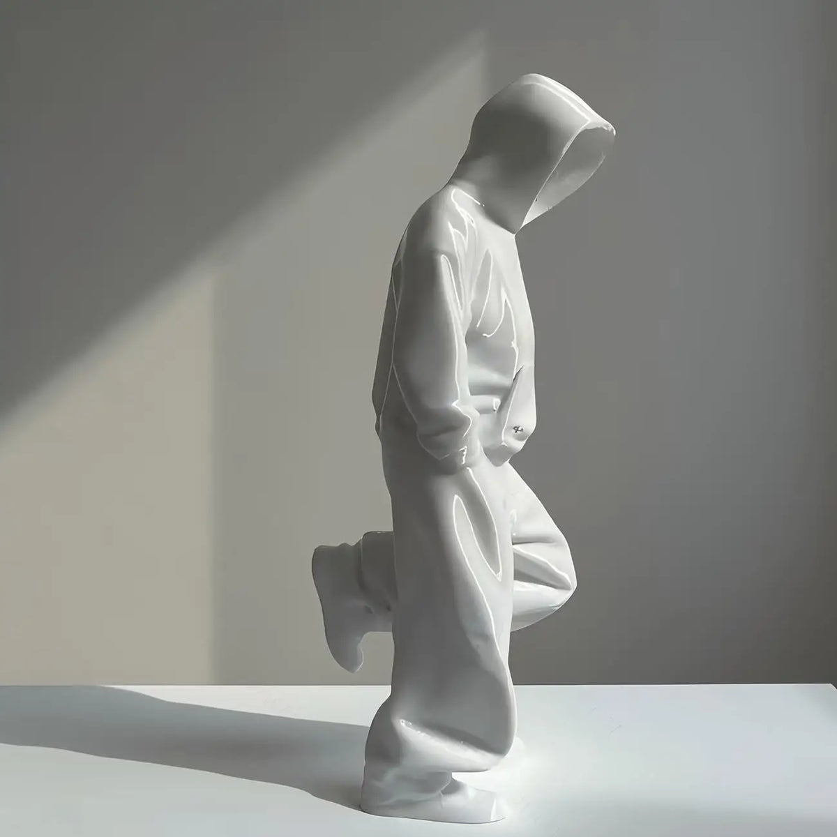 Faceless Thinker Statue Set – Black & White Minimalist Decor Decorative Figurine QXL