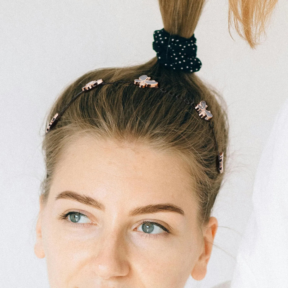 Butterfly Pearl Invisible Hair Comb Clip | Updo & Flyaway Fix Invisible Hair Clip QXL Default Title