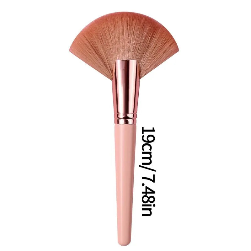 Fan-Shaped Blush & Highlighter Makeup Brush | Soft Bristles Makeup Brush QXL