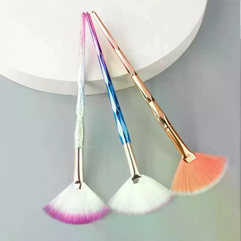 YOVIP Fan Highlighter Brush | Soft Powder & Blush Makeup Tool Fan Makeup Brush QXL