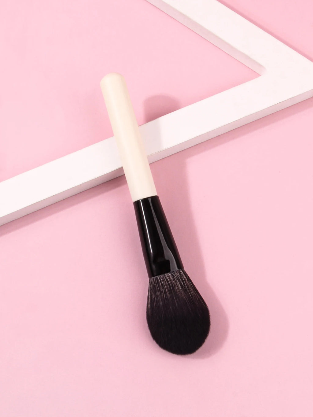 KOSSHOW Powder Brush | Loose Powder, Blush & Bronzer Powder Makeup Brush QXL