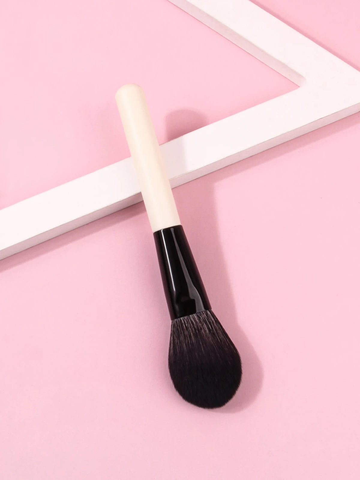 KOSSHOW Powder Brush | Loose Powder, Blush & Bronzer Powder Makeup Brush QXL