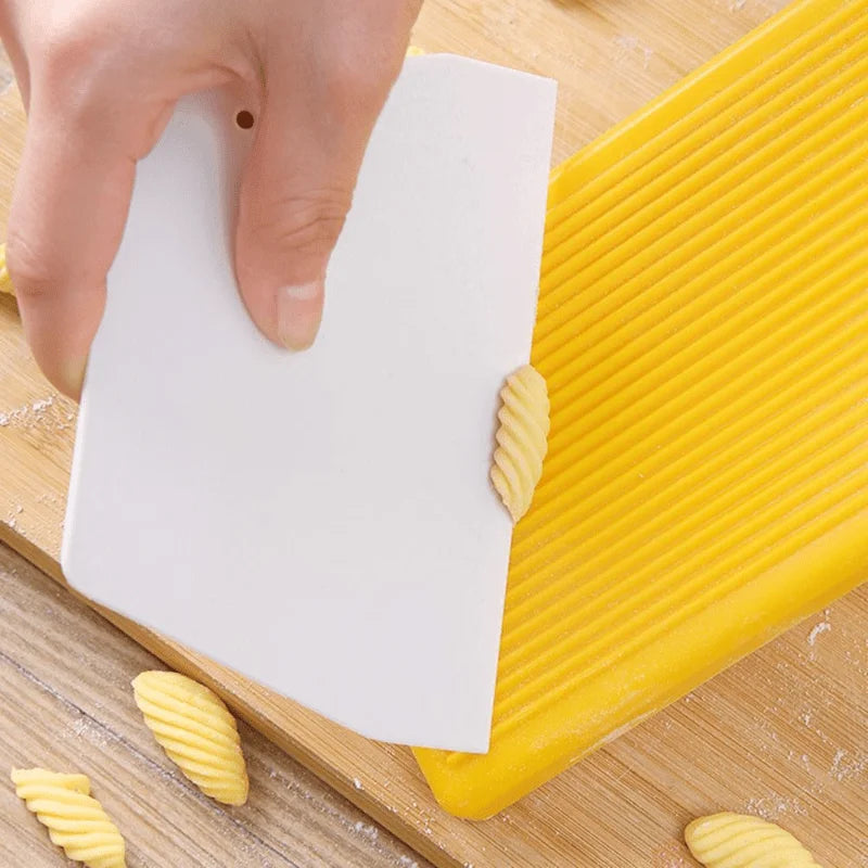 Handheld Gnocchi Board & Pasta Press Set | Non-Stick Pasta Making Set QXL