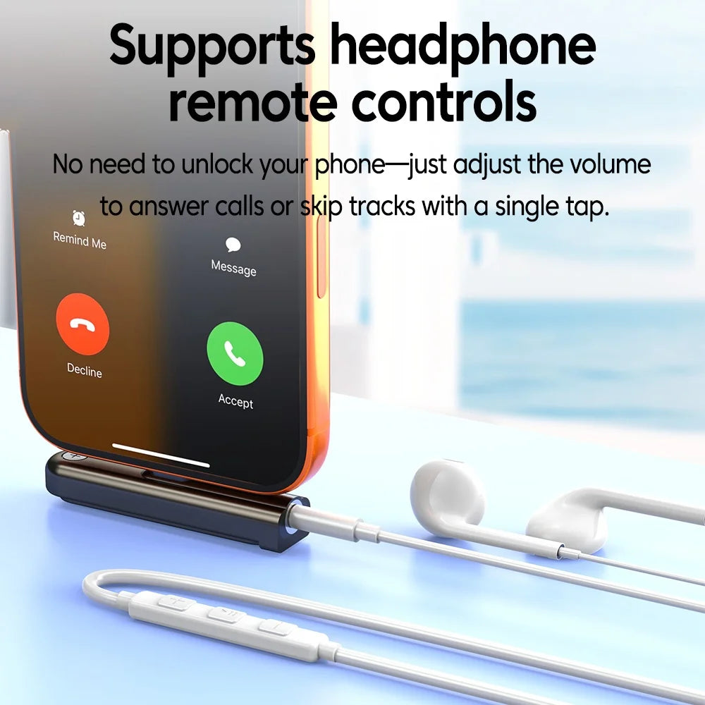 USB-C to 3.5mm Audio Adapter with Phone Stand Bracket USB-C Audio Adapter QXL