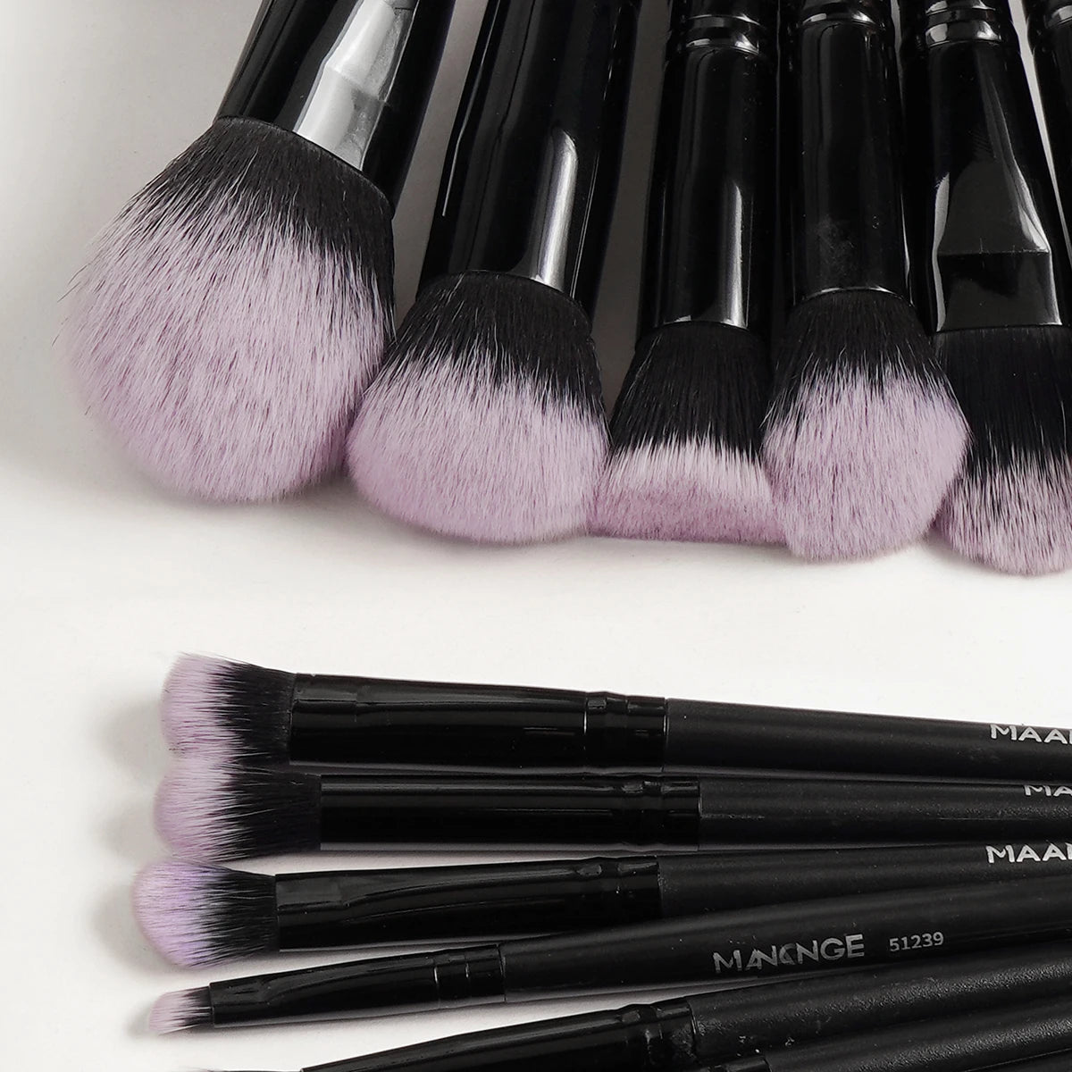 MAANGE 19-Pc Professional Makeup Brush Set with Powder Puff Makeup Brush Set QXL