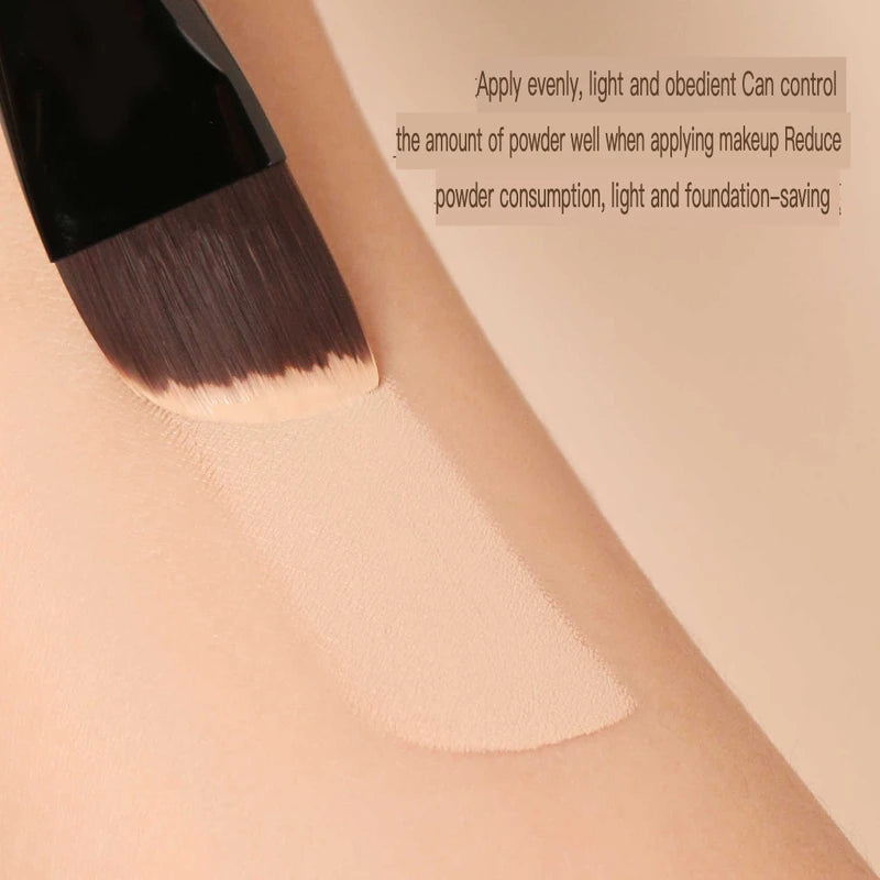 Angled Blade Foundation Brush – Seamless Translucent Finish Foundation Brush QXL