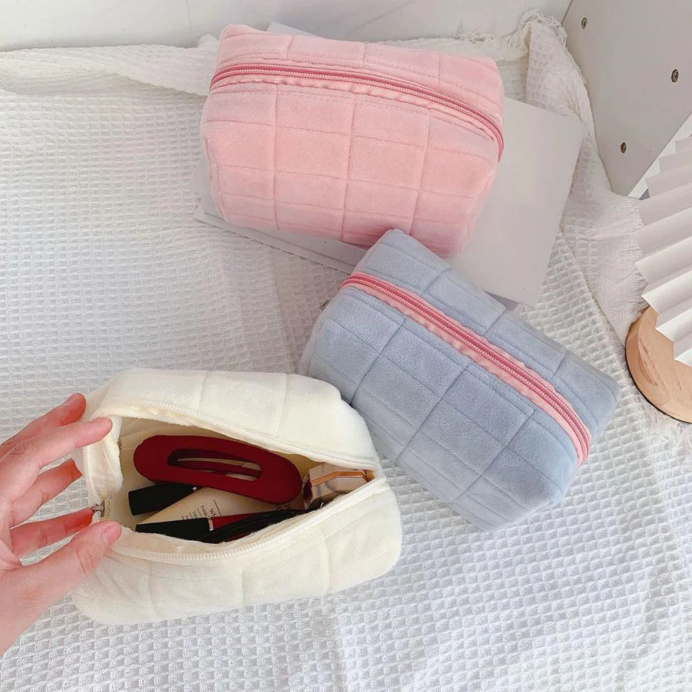 Cute Plush Velvet Cosmetic Bag | Barrel Travel Makeup Pouch Travel Cosmetic Bag QXL