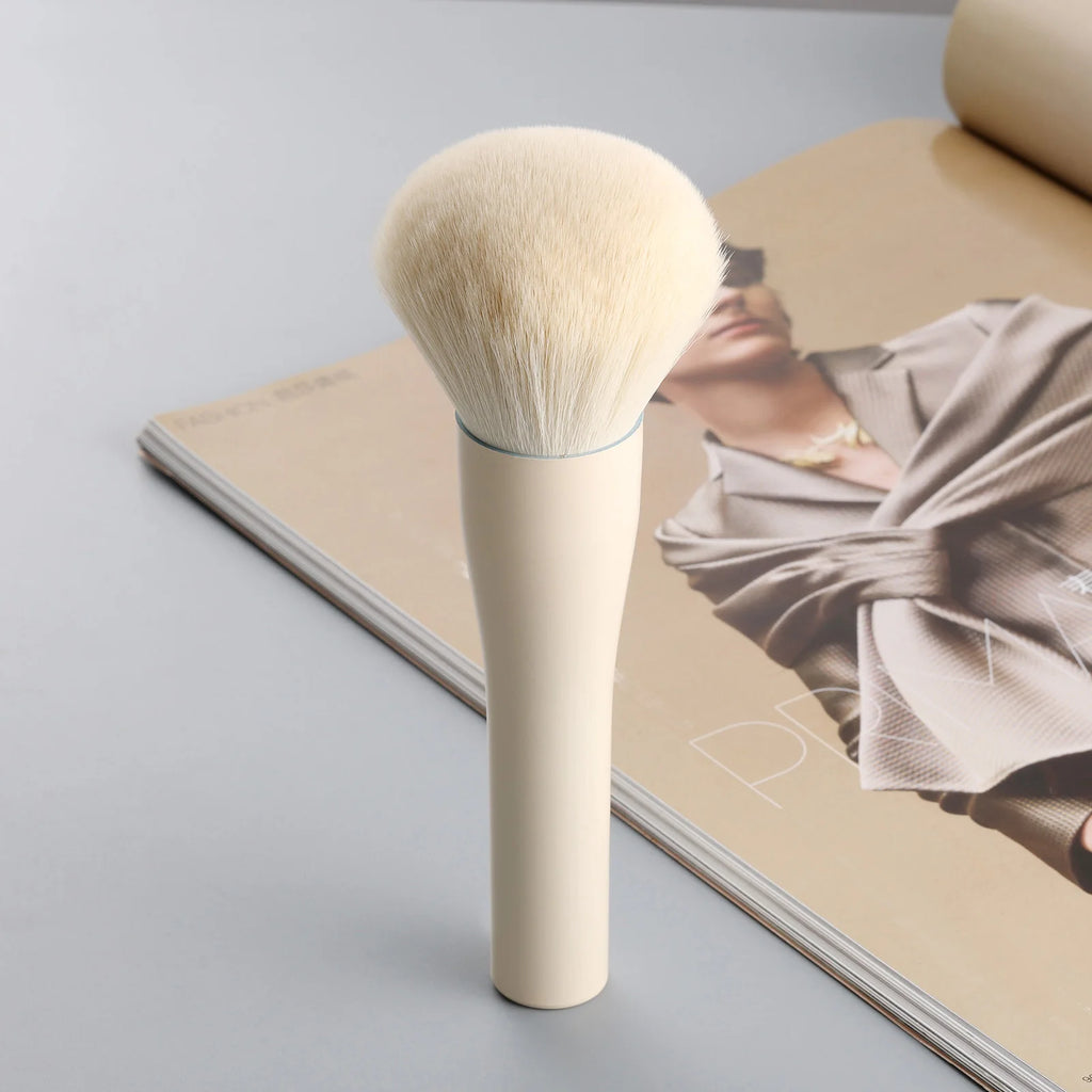 Large Fluffy Powder & Blush Brush | Professional Makeup Tool Powder Blush Brush QXL