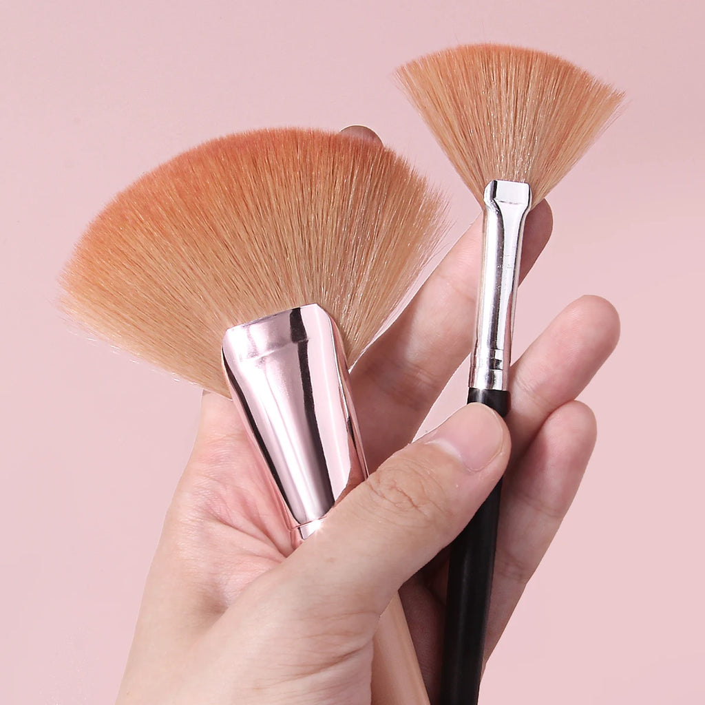 KOSSHOW 2-Pack Fan Makeup Brushes | Highlighter & Blush Set Fan Makeup Brush Set QXL