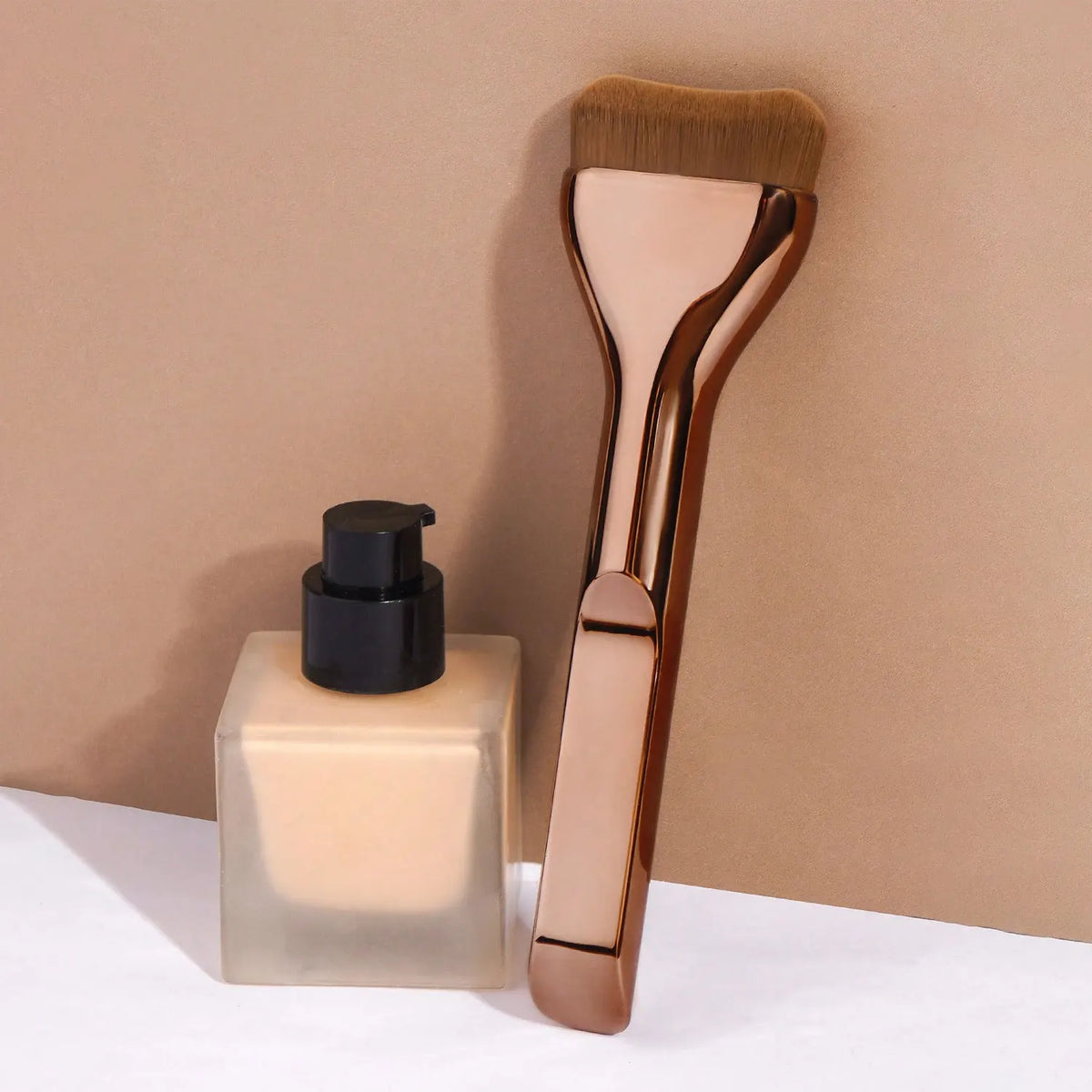 LUXEBLEND Soft Touch Makeup Brush | Foundation & Blush Tool Makeup Brush QXL
