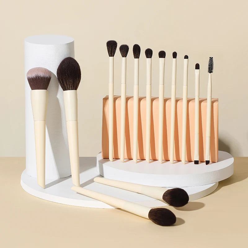 13-Piece Makeup Brush Set | Soft Bristles & Wooden Handles Makeup Brush Set QXL