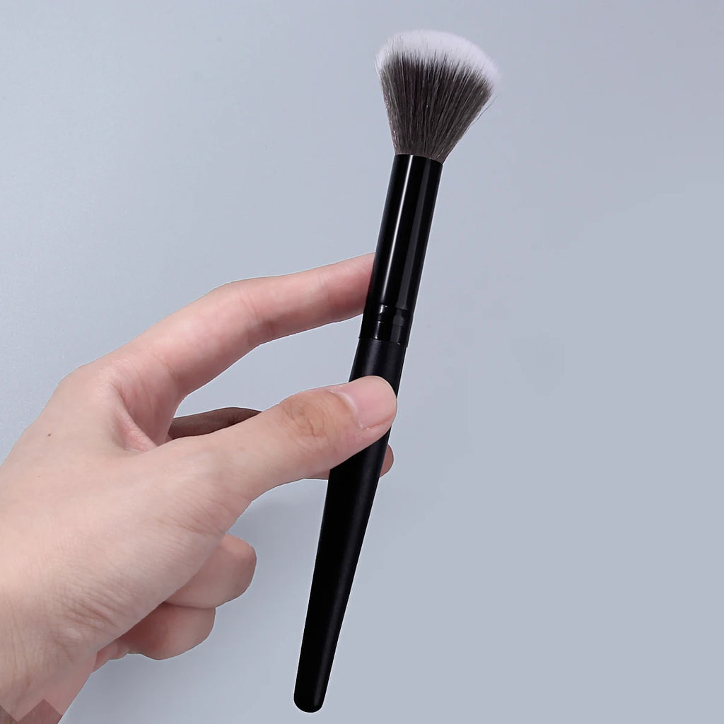KOSSHOW Flame Blush Brush | Ombre Nylon & Wood Handle Blush Makeup Brush QXL
