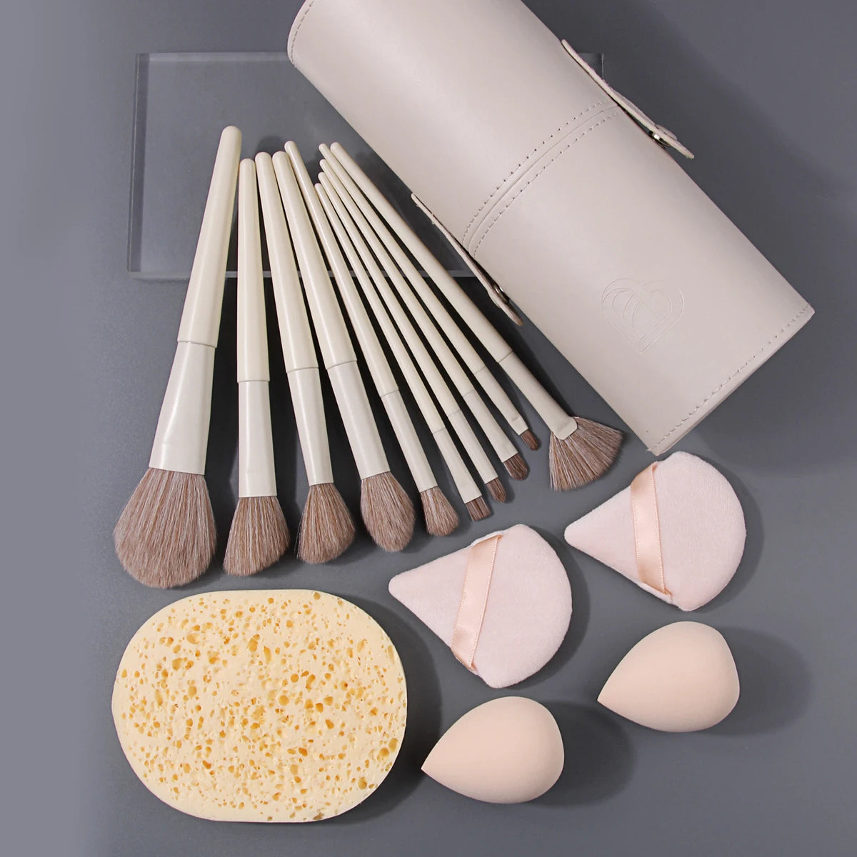 16-Pc Makeup Brush Set with Holder, Sponge & Powder Puff Makeup Brush Set QXL