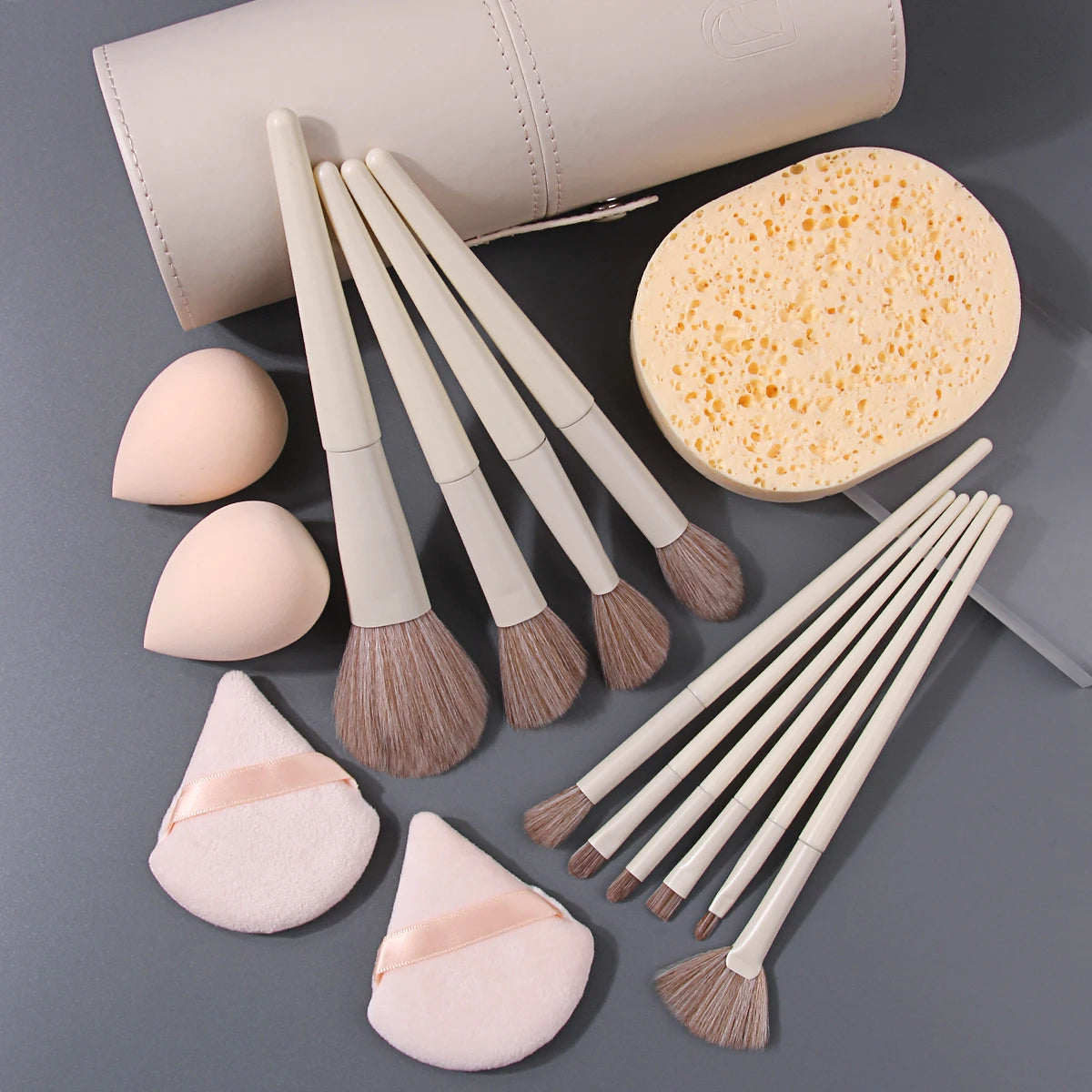 16-Pc Makeup Brush Set with Holder, Sponge & Powder Puff Makeup Brush Set QXL
