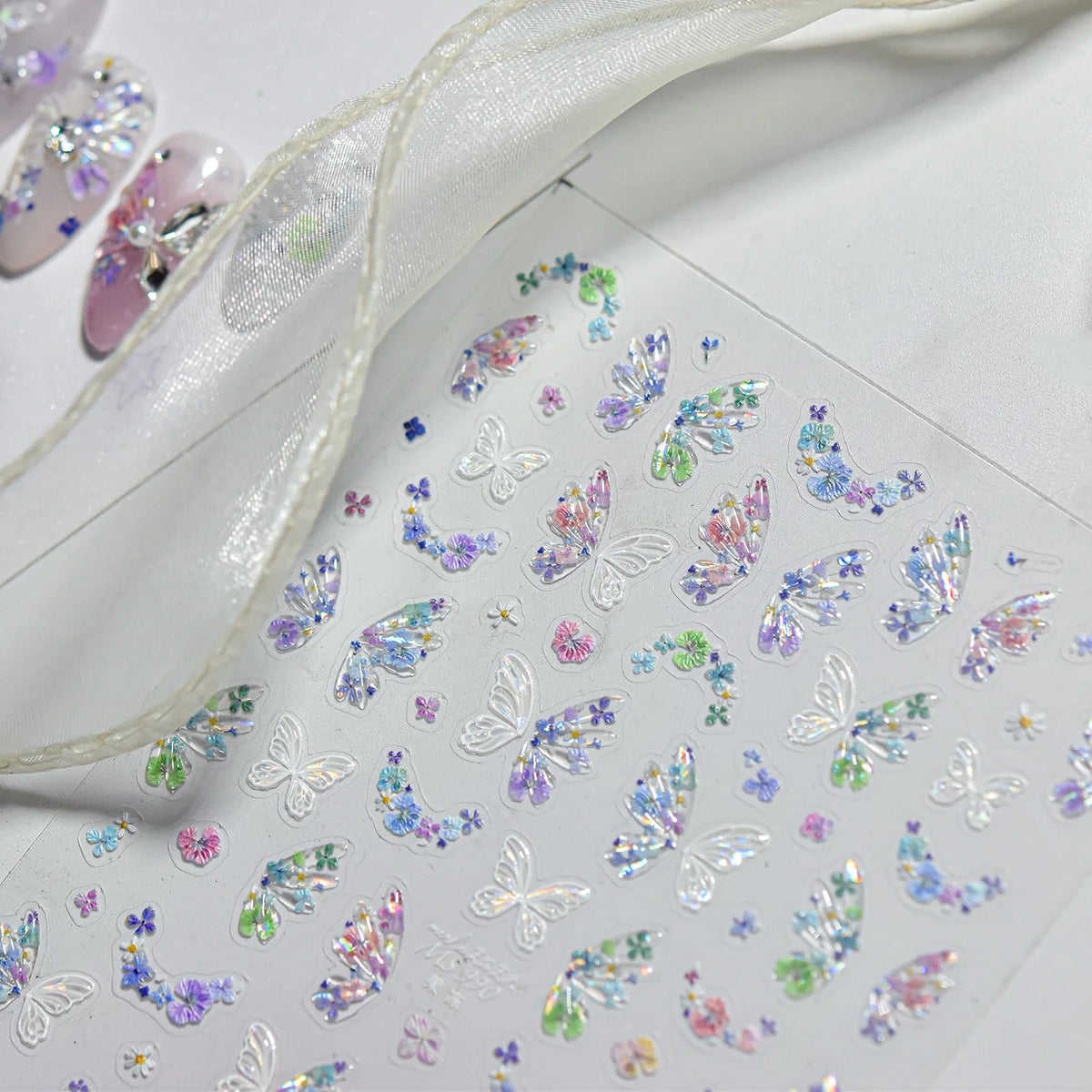 5D Holographic Butterfly Nail Art Stickers – Gradient Floral Decals Nail Art Stickers QXL