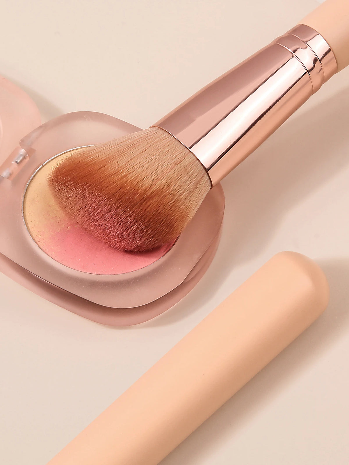 KOSSHOW Slope Makeup Brush | Wood Handle, Nylon Bristles Makeup Brush QXL