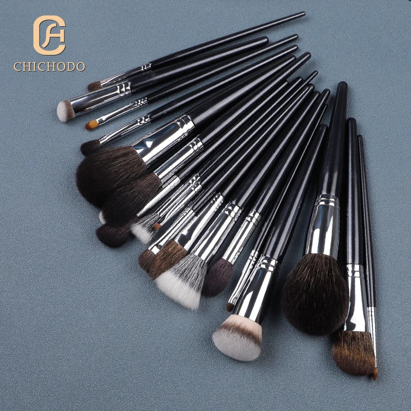 Ombré Galaxy Goat Hair Bronzer Blending Brush | Deep Blue Makeup Blending Brush QXL