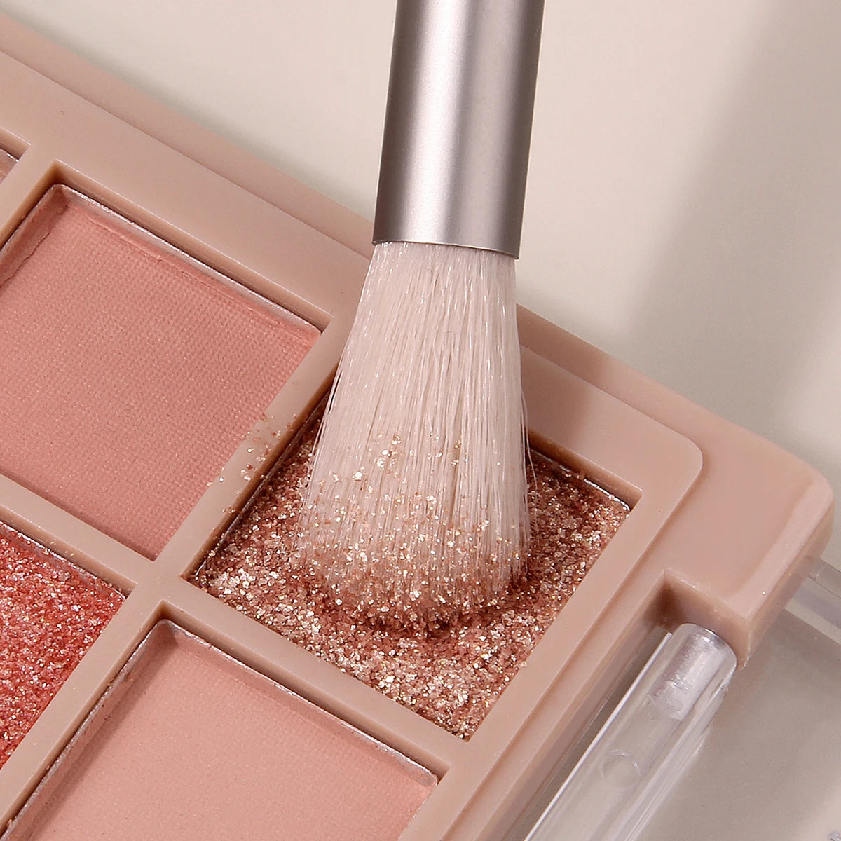 KOSSHOW 2-Pack Fluffy Highlight Brush Set | Shimmer & Glitter Highlight Makeup Brush QXL