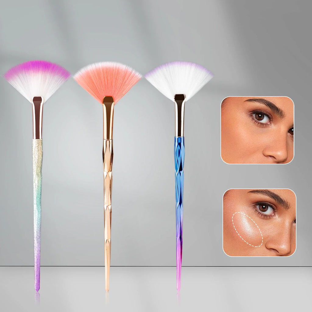 RANCAI Fan Makeup Brush – Soft Nylon Powder & Mask Brush Fan Makeup Brush QXL