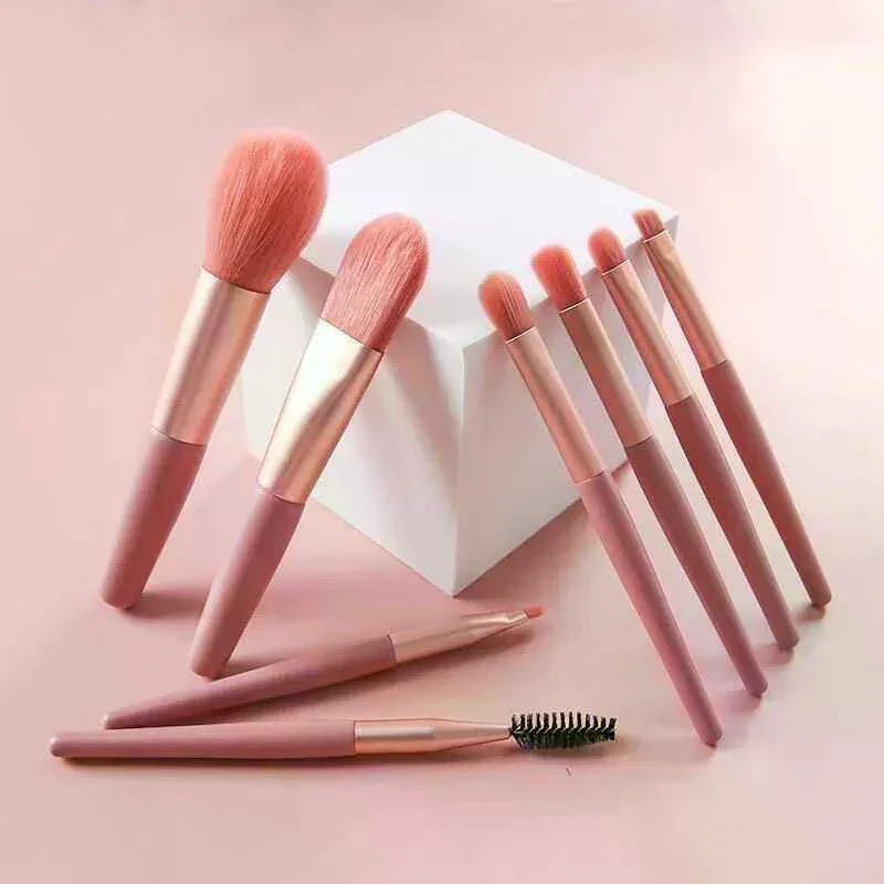 8-Piece Makeup Brush Set | Foundation, Blush & Eyeshadow Makeup Brush Set QXL