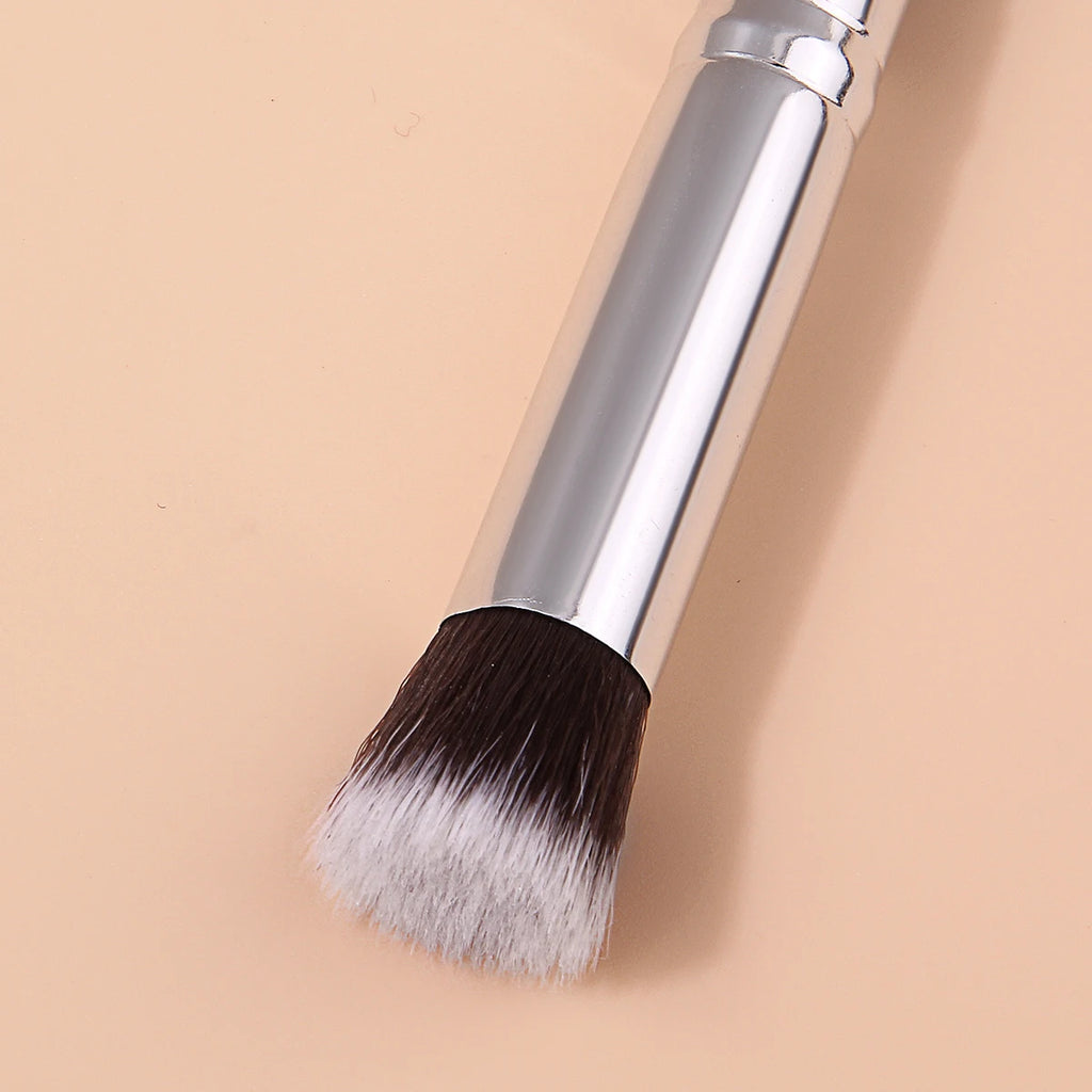 KOSSHOW Precision Concealer Brush | Nylon, Wood Handle Concealer Brush QXL