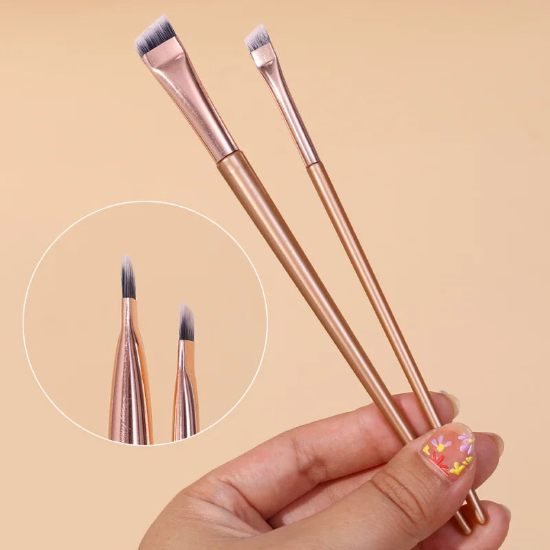 Angled Eyebrow & Eyeliner Brush | Soft Synthetic Flat Tip Eyebrow Eyeliner Brush QXL