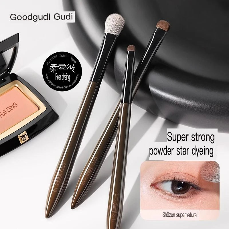 3-Piece Goat Hair Eyeshadow Brush Set | Natural Blending Eyeshadow Brush Set QXL
