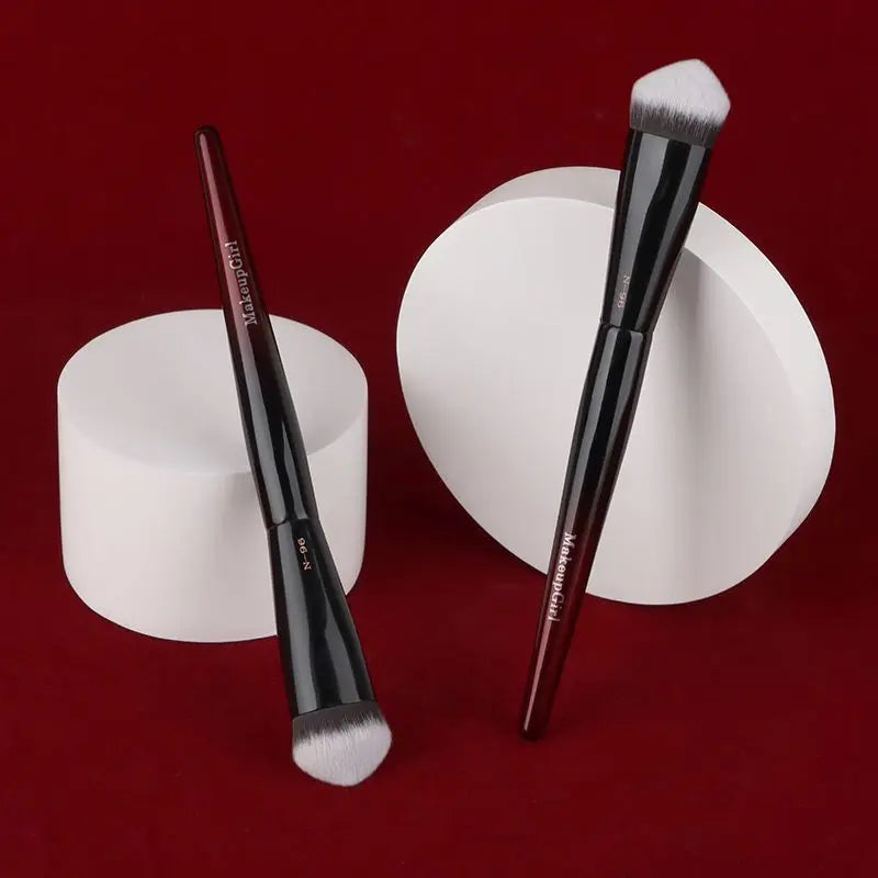 Triangular Slope Foundation Brush | Liquid Foundation Makeup Foundation Brush QXL