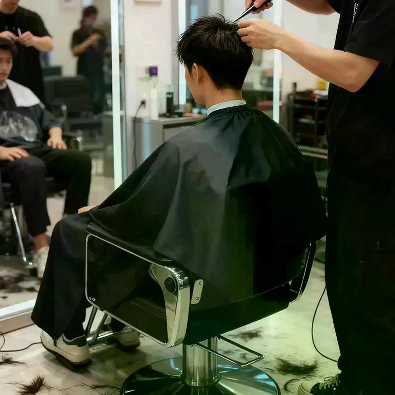 Professional Waterproof Barber Cape 140×120cm | Snap Closure Salon Barber Cape QXL