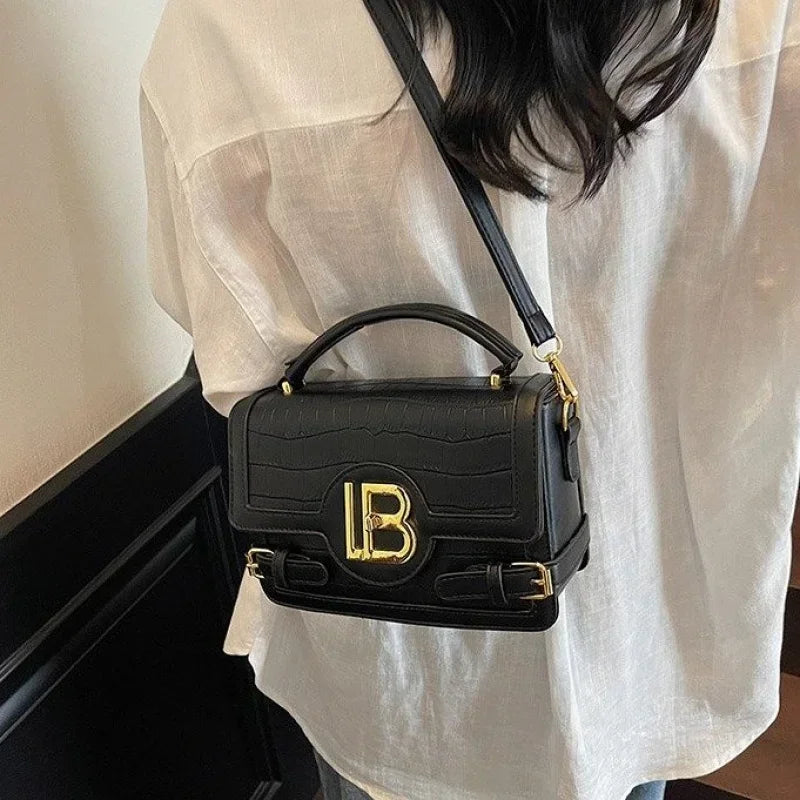 Women's Vintage Faux Leather Shoulder Bag – Elegant Classic Style Women's Shoulder Bag QXL