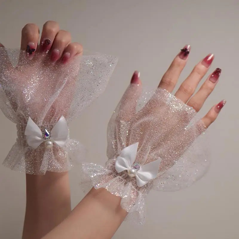 Nail Art Photo Fake Sleeves – Bow Tulle Wrist Cuffs for Nail Pics Nail Photo Prop QXL 2PCS White