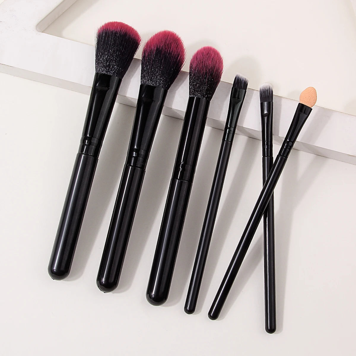 KOSSHOW 8-Pc Professional Makeup Brush Set | Travel Kit Makeup Brush Set QXL