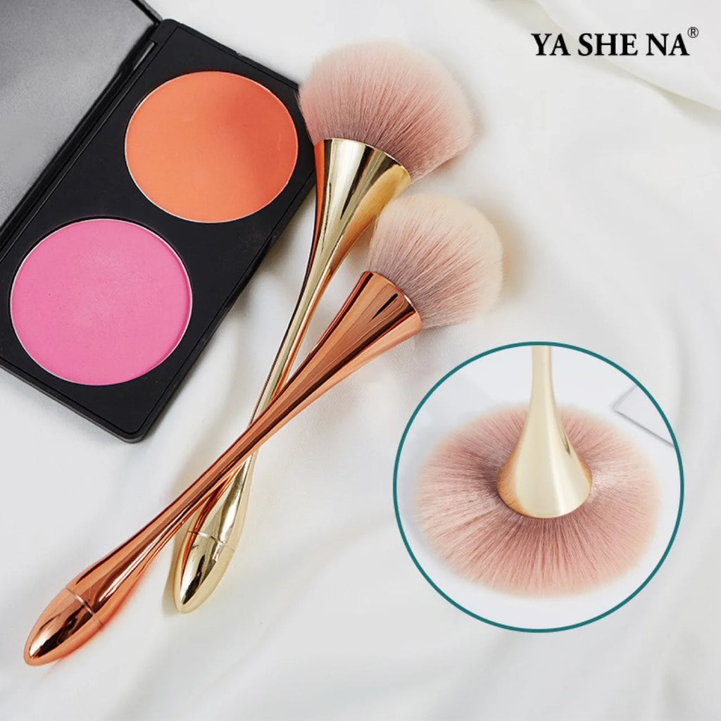 Soft Fluffy Glitter & Nail Dust Cleaning Brush | Manicure Tool Nail Dust Brush QXL