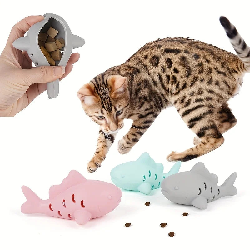 Silicone Fish Chew Toy & Treat Dispenser for Small Pets Pet Chew Toy QXL