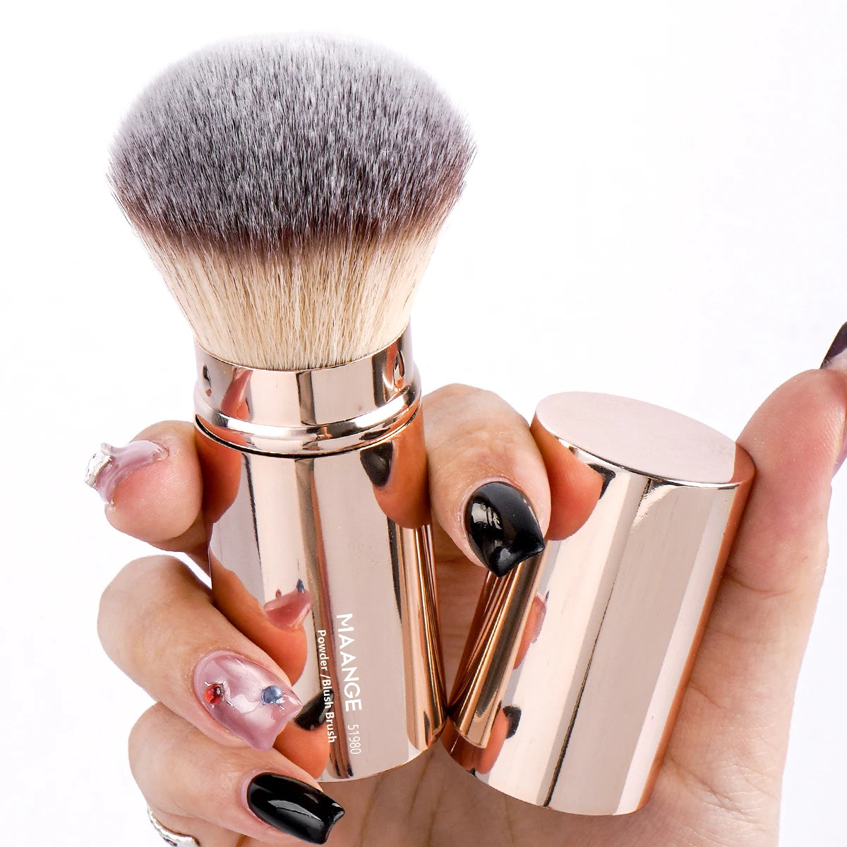 MAANGE Retractable Makeup Brush – Foundation, Blush & Powder Retractable Makeup Brush QXL Round Gold Color
